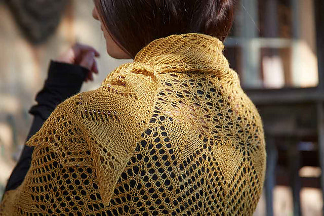 Chartres Shawl